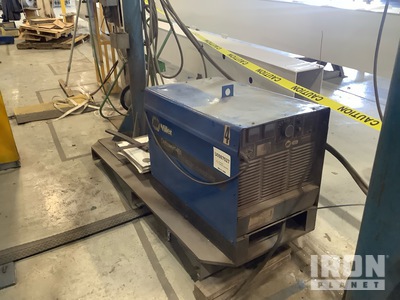 Miller Deltaweld 451 MIG Electric Welder