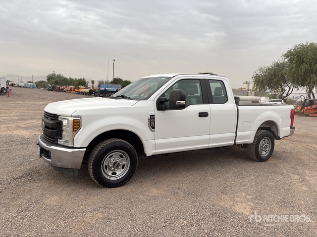 2019 Ford F-250 XL 4x2 Extended Cab Pickup