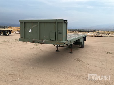 Dynaweld M871A2 Flatbed Trailer