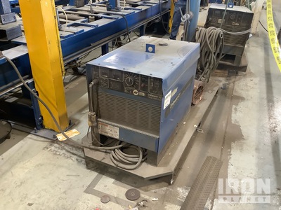 Miller Deltaweld 451 MIG Electric Welder