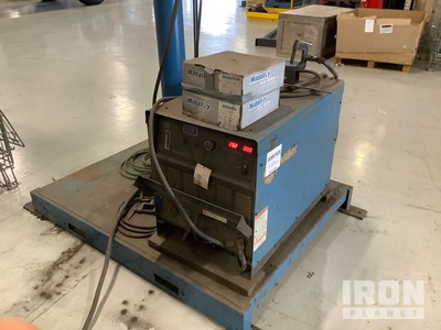 Miller Deltaweld 452 MIG Electric Welder