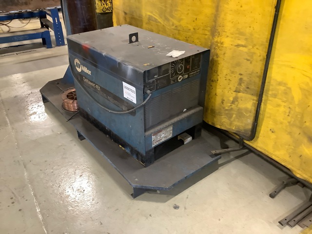 1993 Miller Deltaweld 451 Skid-Mounted MIG Electric Welder
