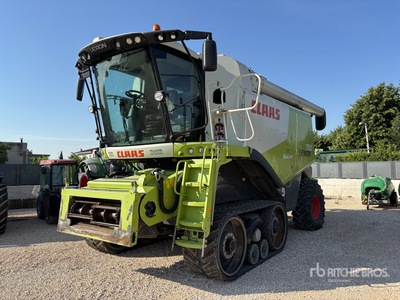 2012 Claas Lexion 750TT Combine Harvester