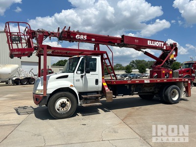 Elliott G85 80 ft on 2003 International 4300 4x2 Bucket Truck