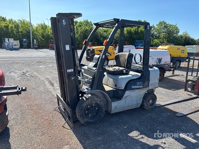 2011 Nissan MPL02A25LV 4050 lb Pneumatic Tire Forklift (Inoperable)