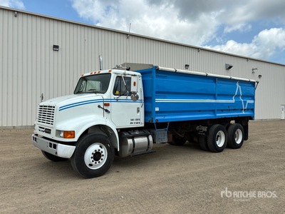 2000 International 8100 6x4 Grain Truck