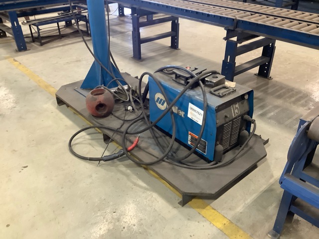 2004 Miller Invision 456P MIG Electric Welder