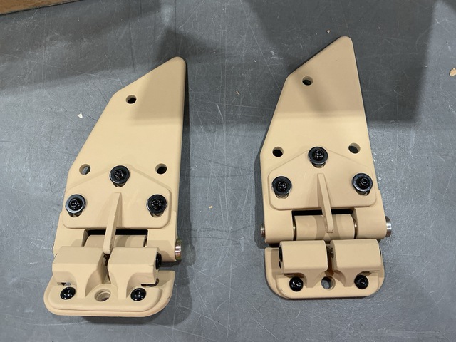 (10) Oshkosh 18KP911 Vehicular Door Hinges