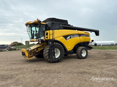 2002 New Holland CX840 Moisonneuse-batteuse