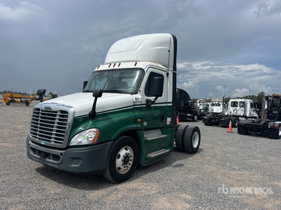 2018 Freightliner Cascadia 125 4x2 S/A Day Cab Truck Tractor
