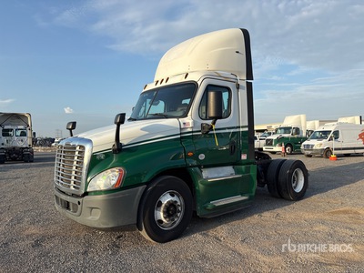 2018 Freightliner Cascadia 125 4x2 S/A Day Cab Truck Tractor