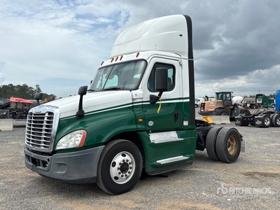 2018 Freightliner Cascadia 125 4x2 S/A Day Cab Truck Tractor