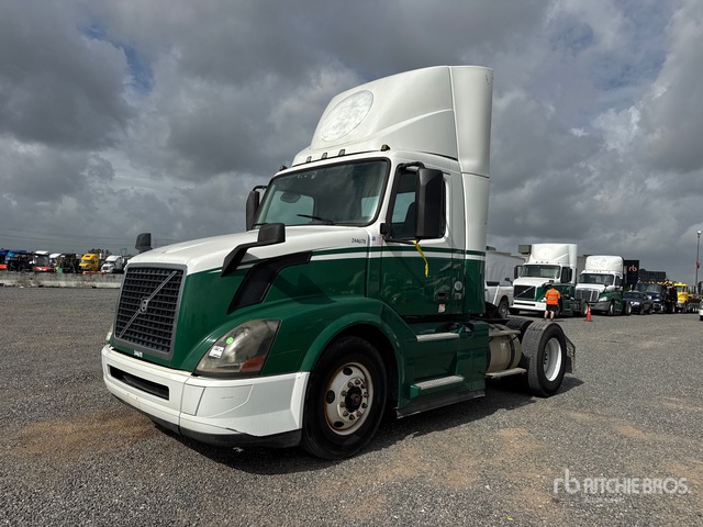 2016 Volvo VNL 4x2 S/A Day Cab Truck Tractor