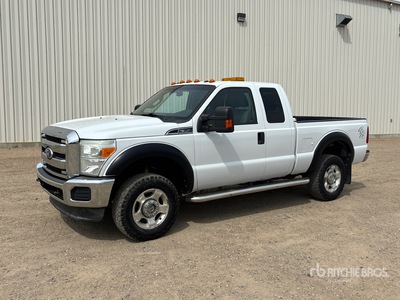 2011 Ford F-350 XLT 4x4 Extended Cab Pickup