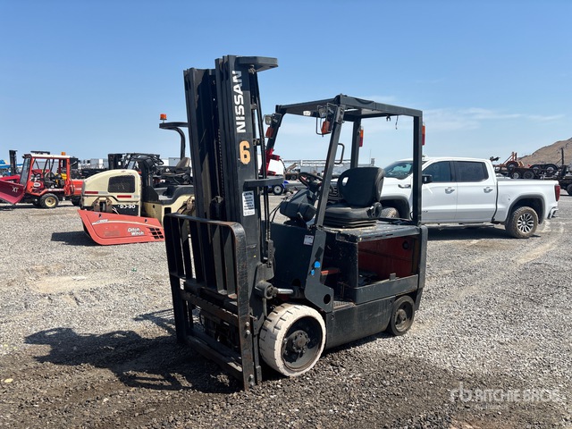 Nissan CWGP02L30S 4800 lb Electric Forklift (Inoperable)