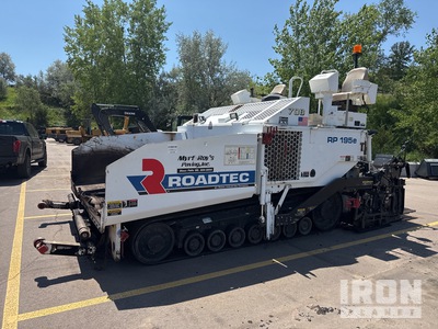 2018 Roadtec RP195E Track Asphalt Paver