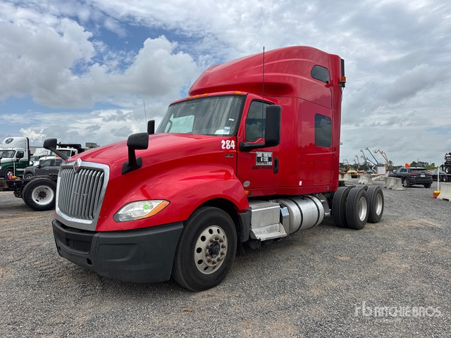 2018 International LT625 6x4 T/A Sleeper Truck Tractor