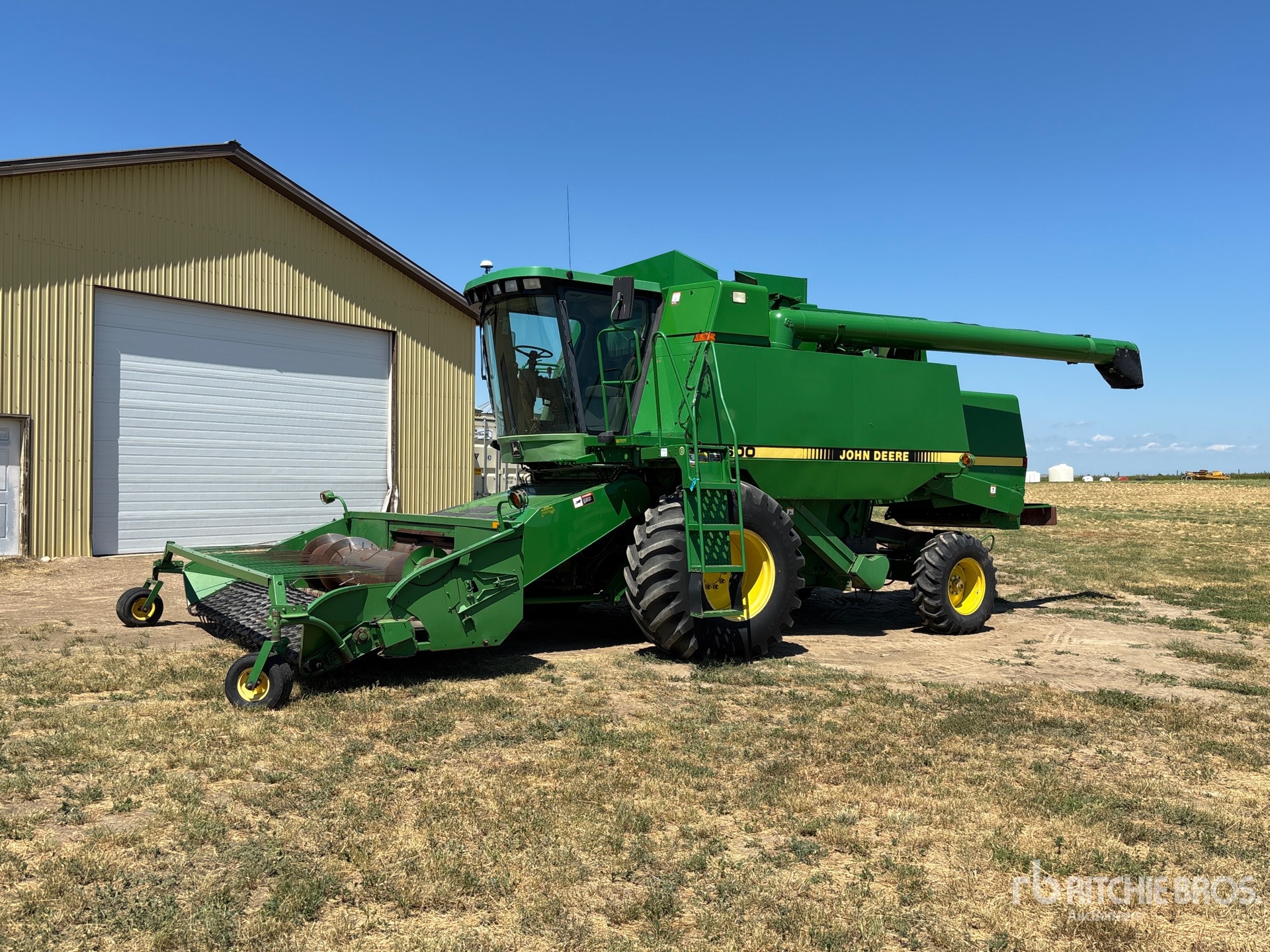 1996 John Deere 9600 Combine Harvester