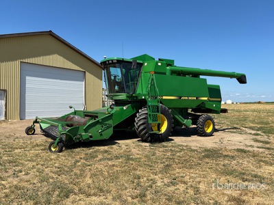 John Deere 9600 Combine Harvester