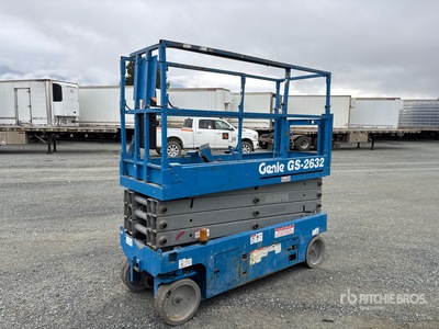 2013 Genie GS-2632 Electric منصة رفع متحركة