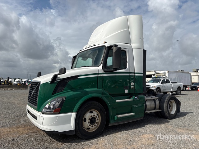 2016 Volvo VNL 4x2 S/A Day Cab Truck Tractor