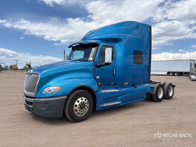 2020 International LT625 6x2 T/A Sleeper Truck Tractor