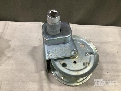 (51) Shelly 5352 Hand Winches