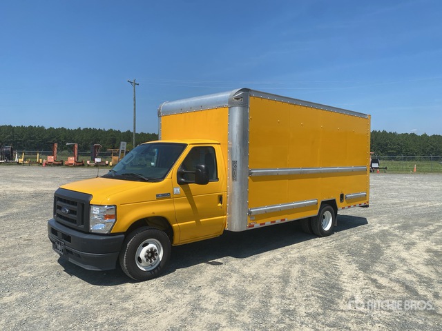 2022 Ford E-350 4x2 Van Truck