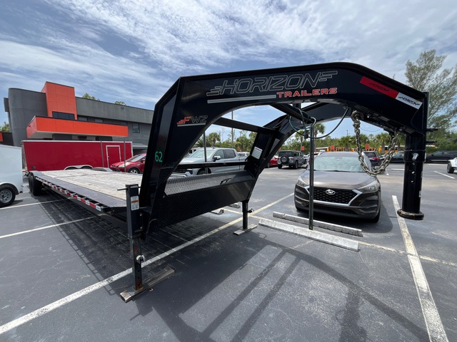 2024 Horizon FWZGN-40SD 6235 lb 40 ft T/A Gooseneck Equipment Trailer