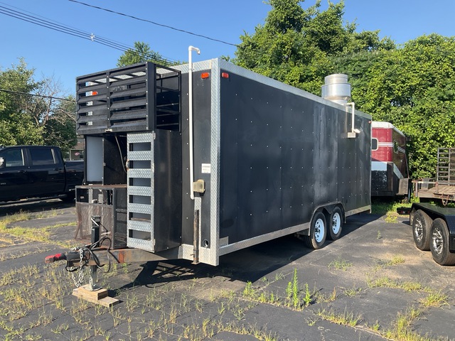 2021 Fud  19 ft 8 in T/A Food Concession Trailer