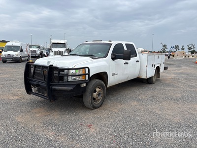 2013 Chevrolet Silverado 3500HD 4x2 Crew Cab Camión Utilitario