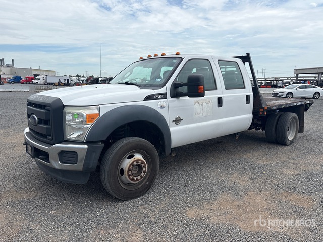 2016 Ford F-450 XL 4x2 Extended Cab Flatbed Truck