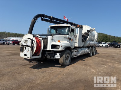 Vactor 2112 on 2002 International Paystar 6x4 Camión de Excavación por Aspiración