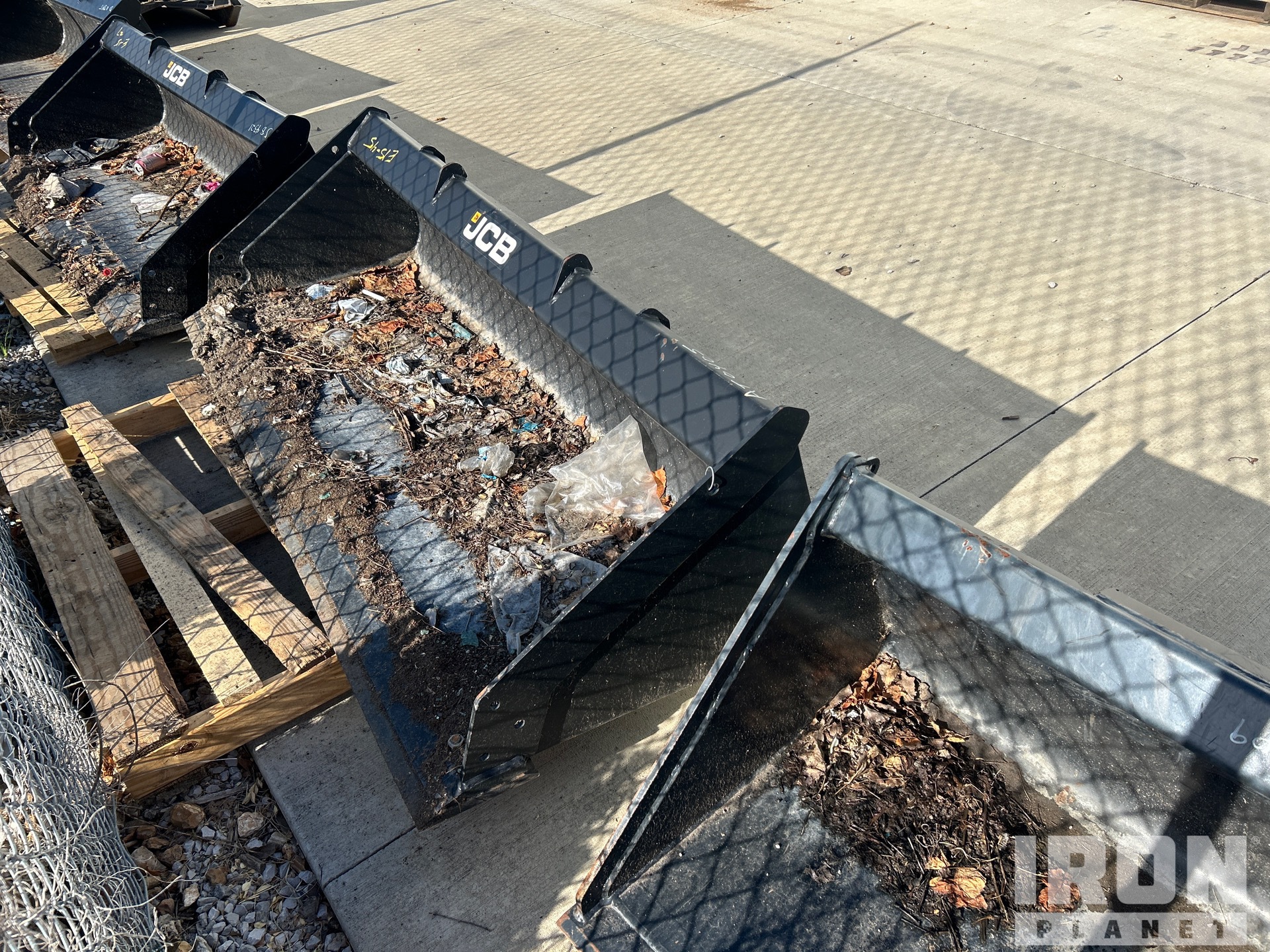 JCB DB78 78 in General Purpose Skid Steer Bucket (Unused)
