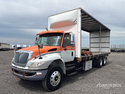 2009 International 4400 Dura Star 6x4 Curtain Side Truck