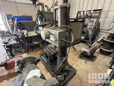 Mazak Holemaster 3'-9" Radial Arm Drill