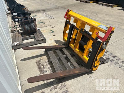 2019 JCB 42 in Manual quick coupler included Telehandler Pallet Forks - Fits Jcb 525-60