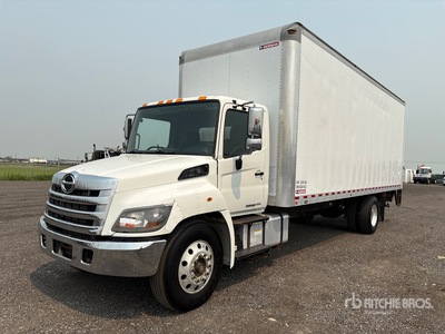 2017 Hino 338 4x2 Box Truck Furgoneta caja cerrada