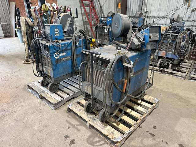 1994 Miller Deltaweld 451 450 A MIG Multi-Operator Welder