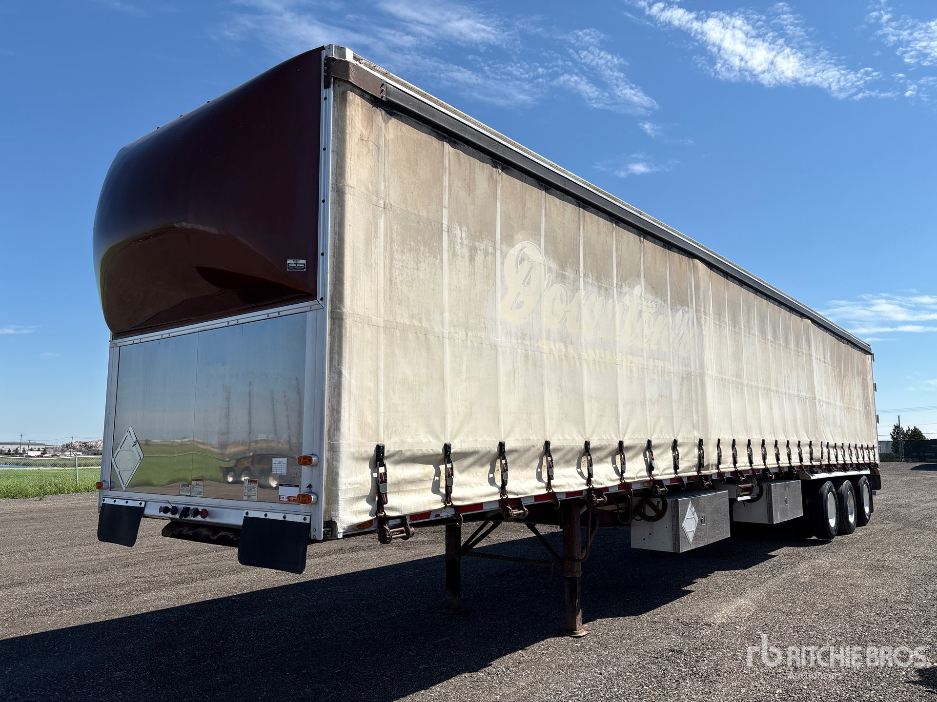 2011 Western Trailers 53 ft Tri/A Curtain Side Trailer