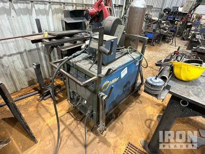 Miller Deltaweld 452 450 A MIG ウエルダー