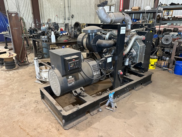 2017 Meccalte 180 kW Skid-Mounted Generator Set