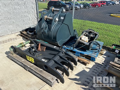 43 in Coupler, Bucket, and Thumb エクスカベーター用アタッチメント - その他 - Fits Hyundai HX220 (Unused)