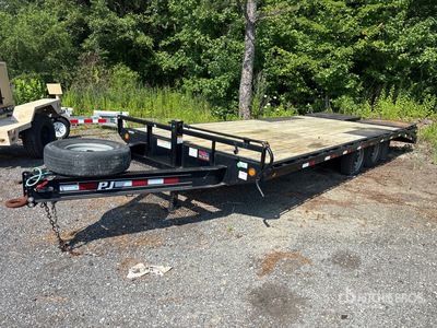 2022 PJ Trailers F8222 22 ft T/A Equipment Trailer