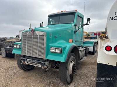 2013 Kenworth W900 6x4 を見 Cab and Chassis (Inoperable)
