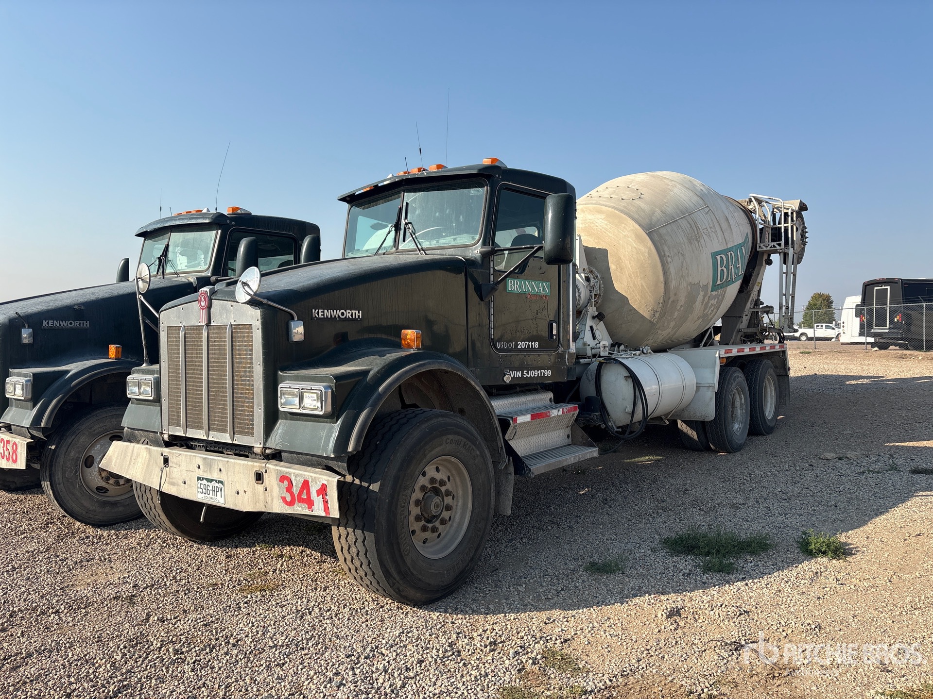 2005 Kenworth W900 6x4 Mixer Truck (Inoperable)
