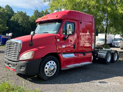 2012 Freightliner Cascadia 125 6x4 T/A Sleeper Truck Tractor (Inoperable)