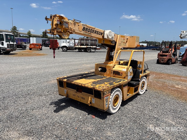 2013 Broderson IC35-2F 8000 lb 4x2 Carry Deck Crane