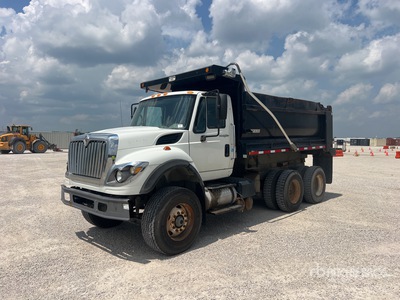 2010 International 7600 6x4 を見 Dump Truck