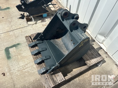 24 in Digging エクスカベーター用バケット - Fits Hyundai R35Z-9A (Unused)